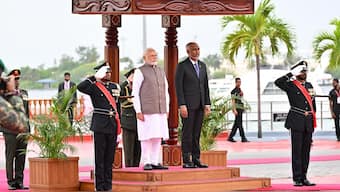 Prime Minister Narendra Modi receives a ceremonial welcome during his state visit to the Maldives. X/@presidencymv