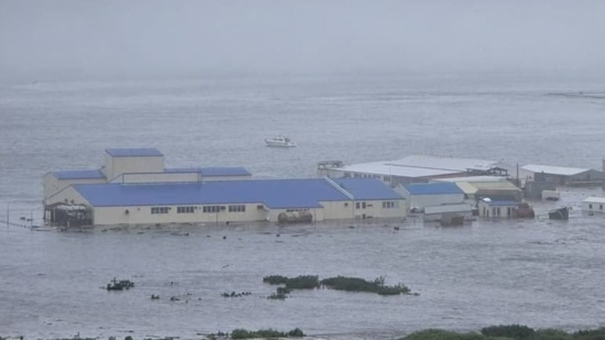 8.7 magnitude quake: Tsunami waves hit Russia coast and Japan’s Hokkaido; alerts in place for Alaska, Hawaii 8.7 magnitude quake: Tsunami waves hit Russia coast and Japan’s Hokkaido; alerts in place for Alaska, Hawaii