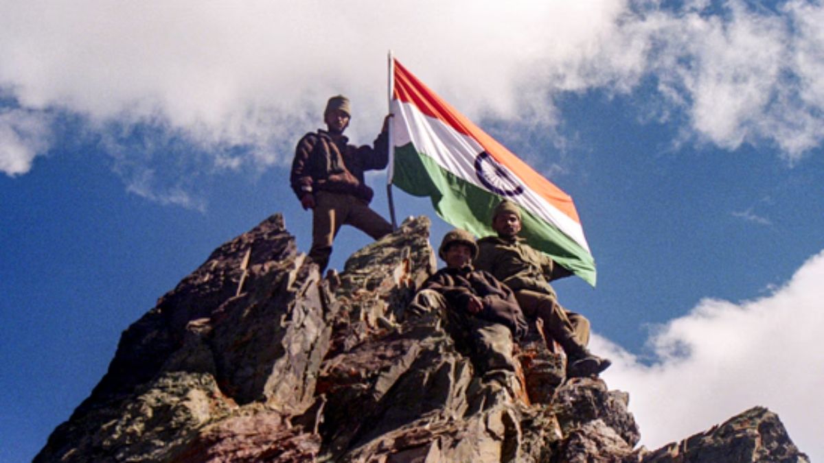 Soldiers on top of Tiger Hills after recapturing it from the Pakistani forces. PTI   Soldiers on top of Tiger Hills after recapturing it from the Pakistani forces. PTI