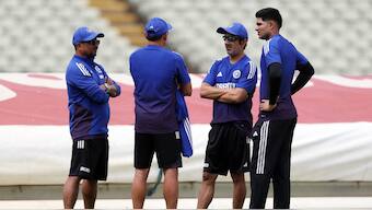 History is up against the Indian cricket team as they aim to make comeback in the fourth Test against England. Image: Reuters
