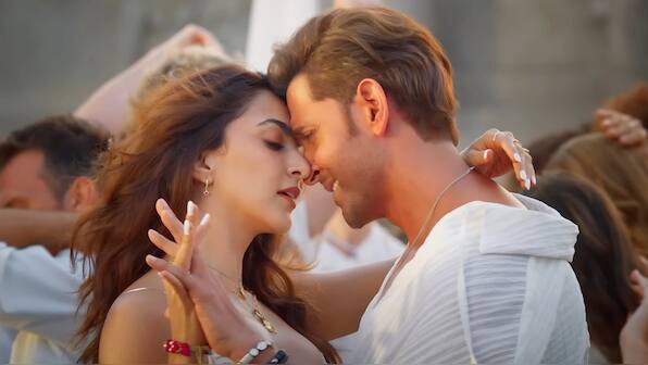 Brahmastra's 'Kesariya' team reunites for Hrithik Roshan & Kiara Advani's song in Ayan Mukerji's 'War 2'- Details inside