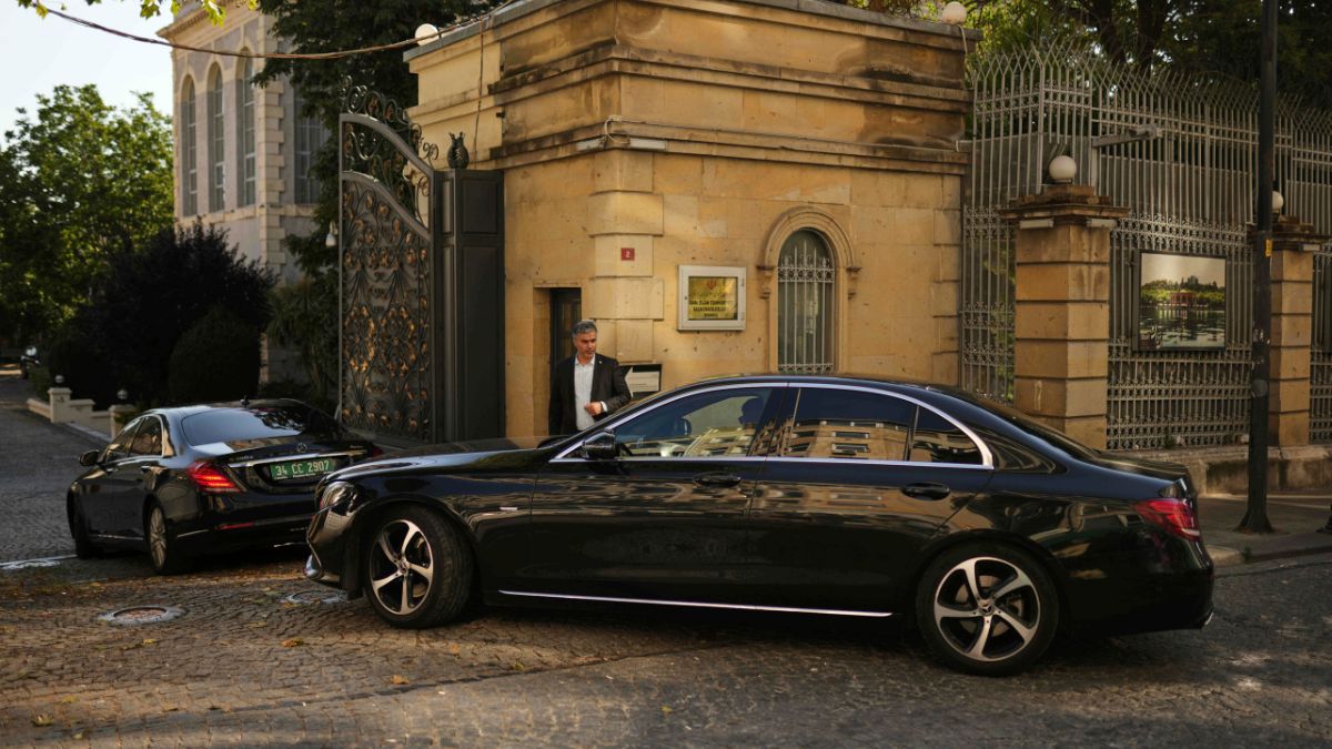 Cars, which are believed to carry European diplomats, enter the Iranian consulate ahead of a meeting with Iranian counterparts for talks over Tehran's nuclear program, in Istanbul, Turkey, Friday, July 25, 2025. (AP Photo) Cars, which are believed to carry European diplomats, enter the Iranian consulate ahead of a meeting with Iranian counterparts for talks over Tehran's nuclear program, in Istanbul, Turkey, Friday, July 25, 2025. (AP Photo)
