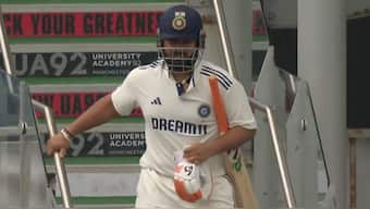 Rishabh Pant walked out to bat on Day 2 of the fourth Test at Old Trafford despite nursing a fracture on his right foot. Image: JioStar
