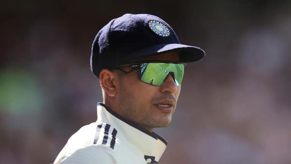 Shubman Gill’s captaincy style sparks debate among ex-cricketers, asked to pick between Dhoni and Kohli approach