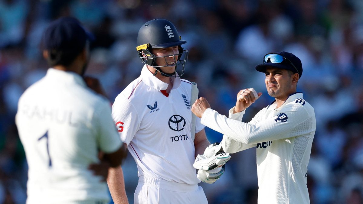 Shubman Gill and Zak Crawley’s confrontation has surprisingly been appreciated by England’s legendary cricketers. Image: Reuters
Shubman Gill and Zak Crawley’s confrontation has surprisingly been appreciated by England’s legendary cricketers. Image: Reuters