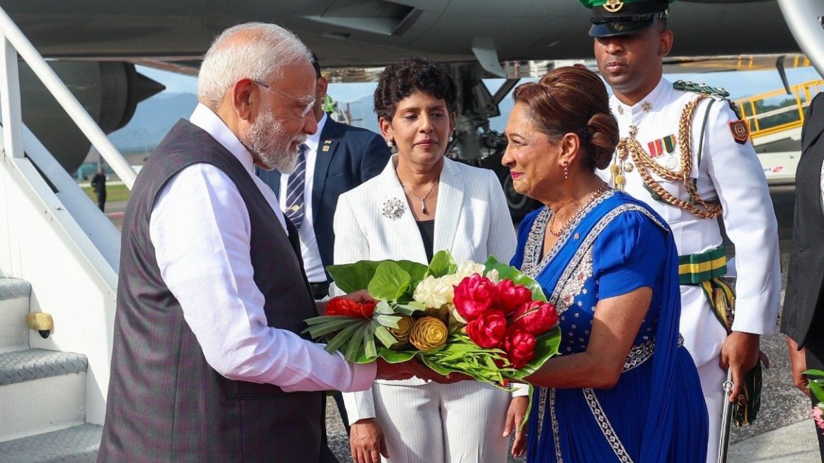PM Modi with PM Kamla Persad-Bissessar. Image courtesy: @narendramodi/X PM Modi with PM Kamla Persad-Bissessar. Image courtesy: @narendramodi/X