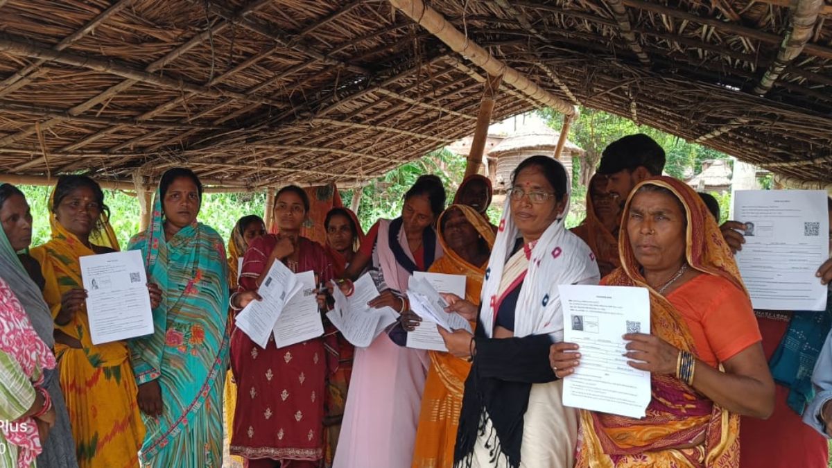 SIR in Bengal: Man, given up for dead, returns home after 28 years to reclaim name in voter list SIR in Bengal: Man, given up for dead, returns home after 28 years to reclaim name in voter list