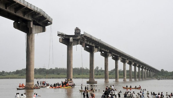 Did Gujarat's Gambhira Bridge collapse because it was dilapidated? – Firstpost
