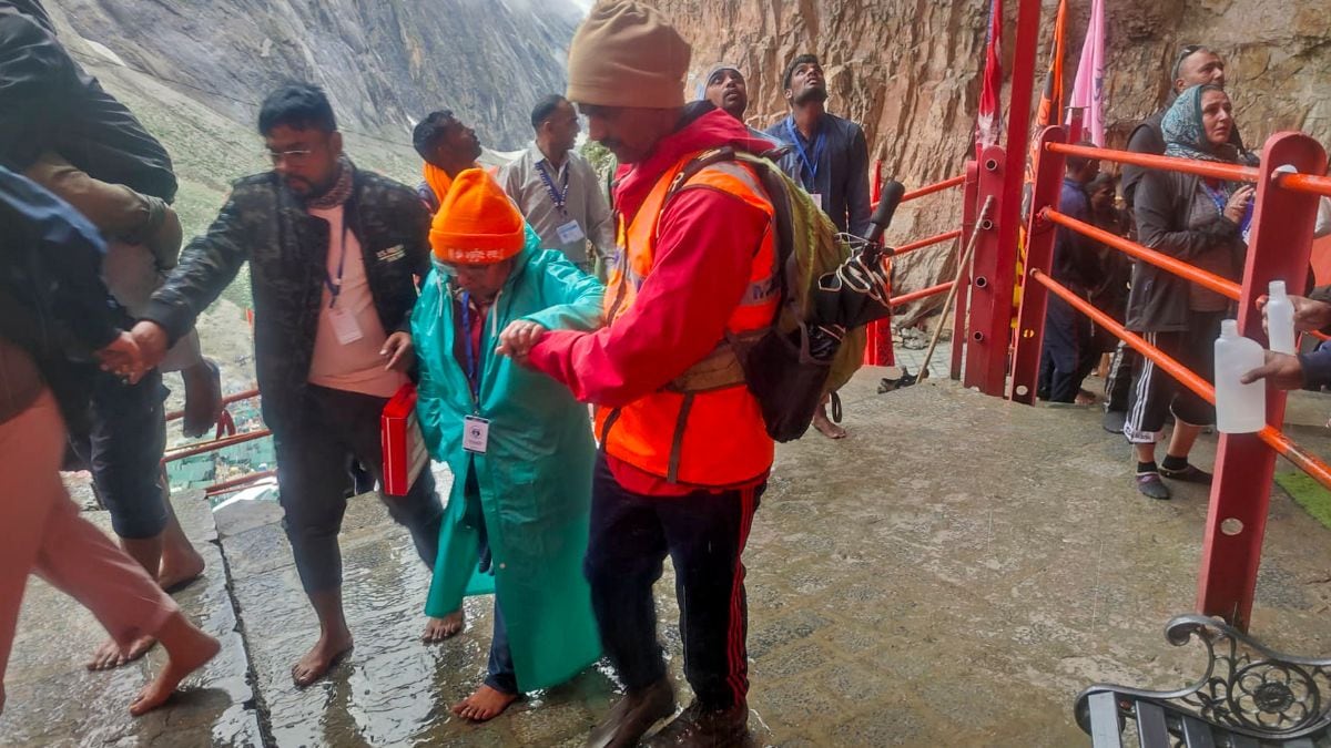 Amarnath Yatra suspended due to heavy rains day after a woman died, 3 got injured in landslides