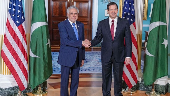 Pakistan says trade deal with US will be finalised in 'few days' but Washington gives no timeline