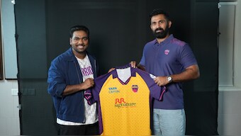 Abhishek Nayar was presented with a special jersey by comedian Zakir Khan upon joining UP Warriorz as their head coach. Image credit: UP Warriorz