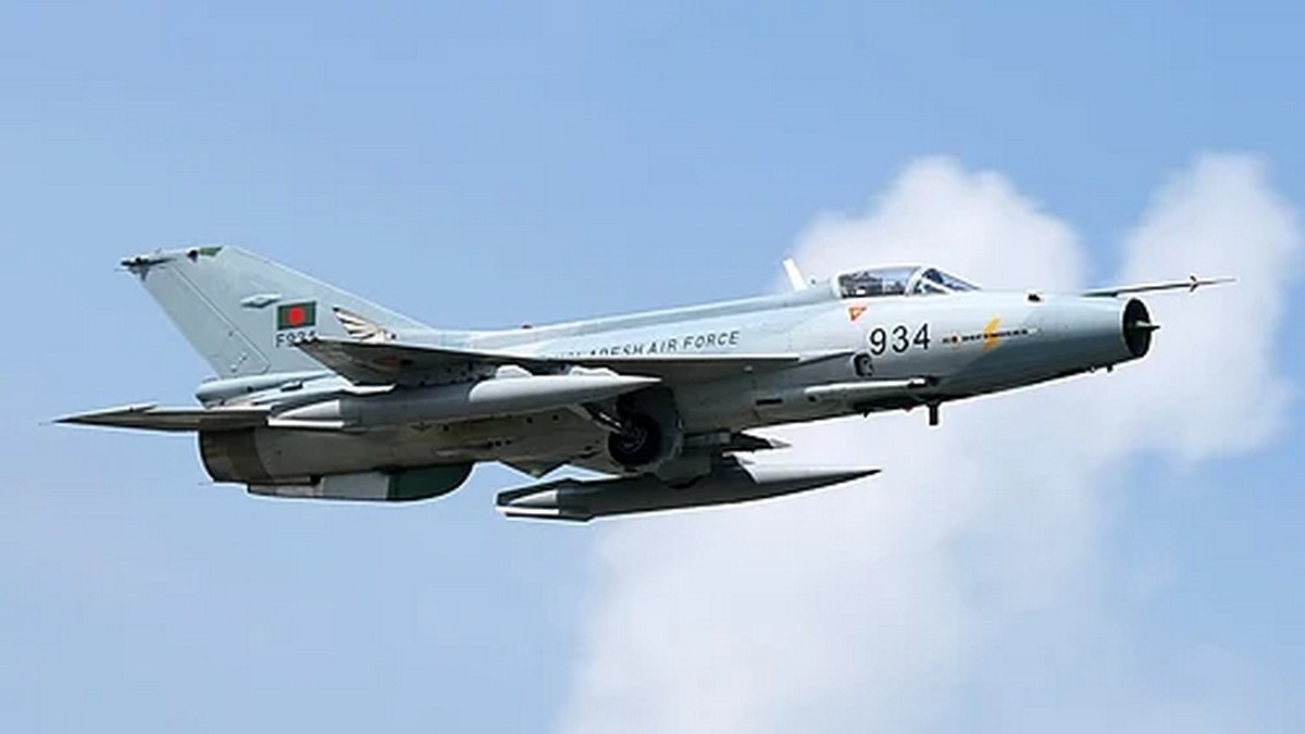 What do we know about Chinese-made F-7 plane that crashed in Bangladesh? What do we know about Chinese-made F-7 plane that crashed in Bangladesh?