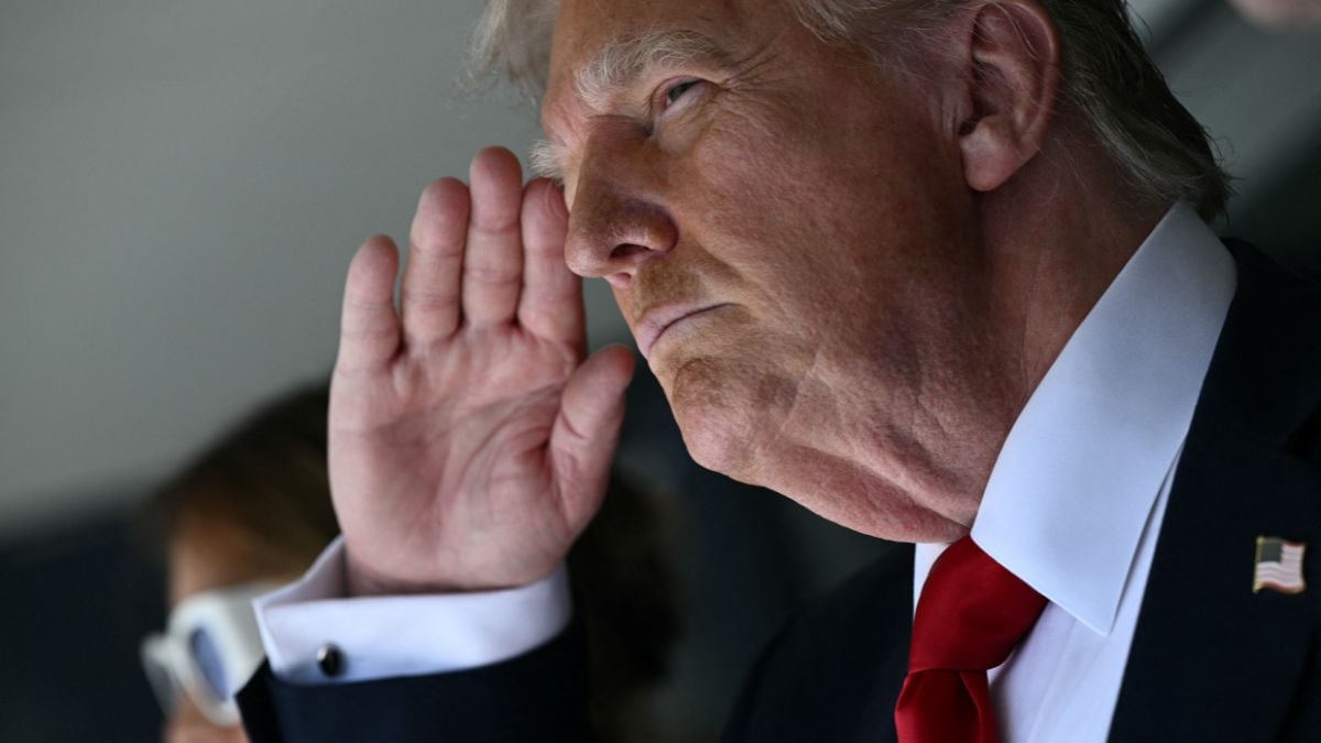 'Swollen ankles, bruised hands': Is everything okay with Donald Trump?