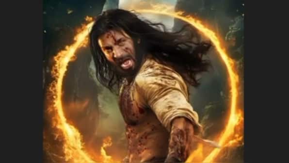 Abhishek Bachchan and other industry stars react to Karan Veer Mehra's look as 'Zehraak' in Silaa