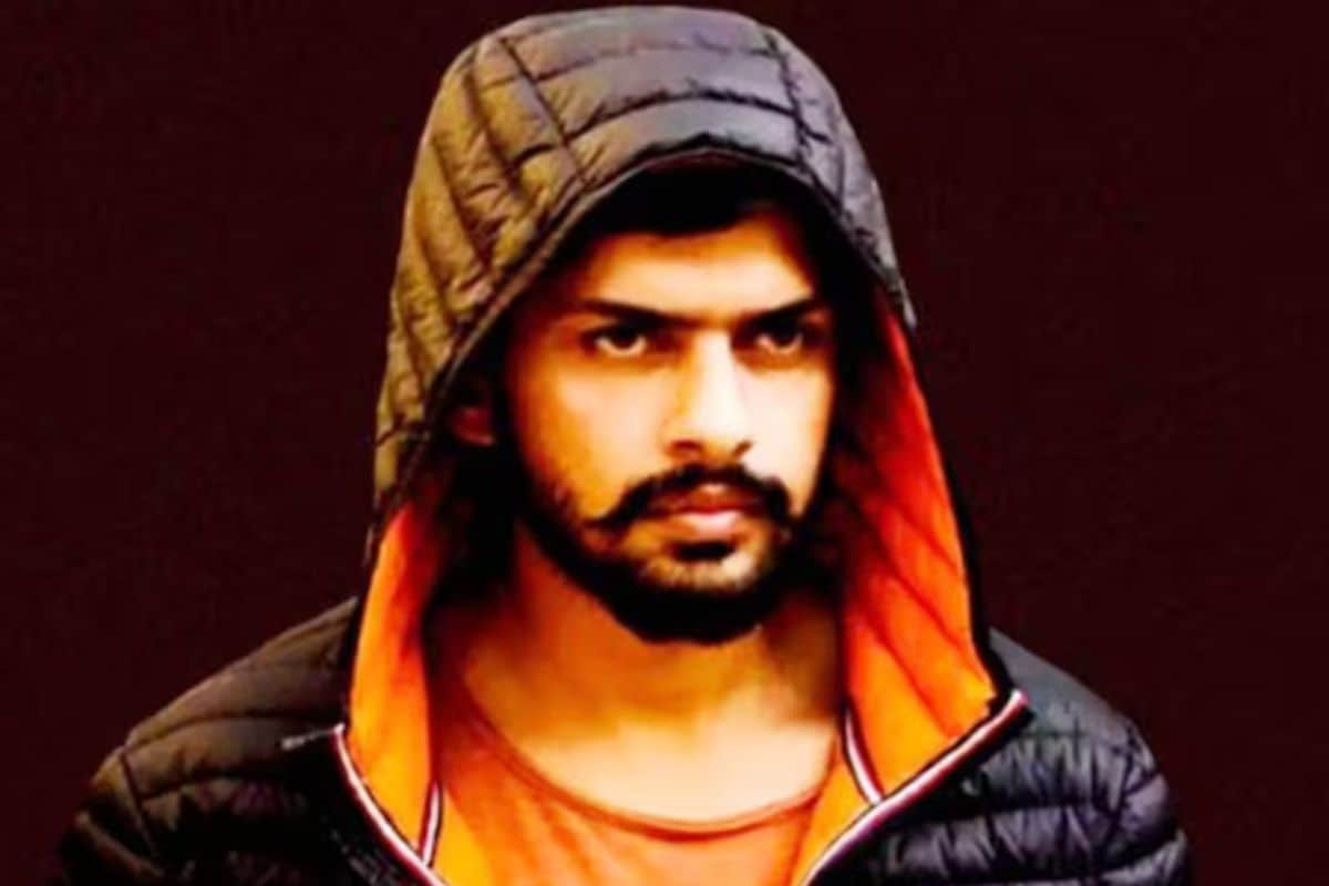 Lawrence Bishnoi was born in 1993 in Punjab. He hailed from a wealthy agricultural family that owned over 100 acres of land in Punjab’s Duttaranwali village.