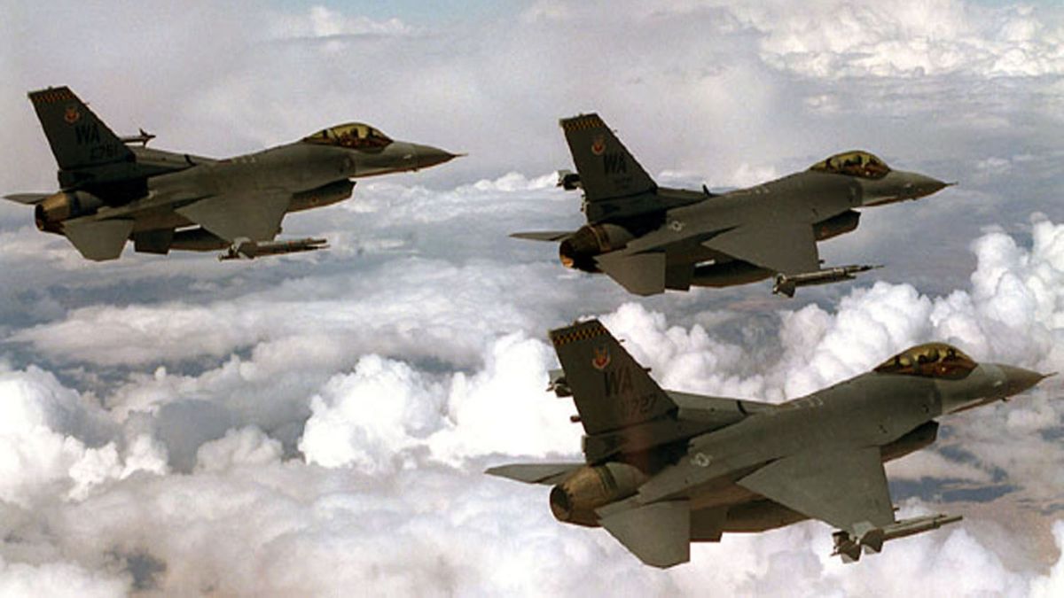 Poland, Romania scramble jets as Russian strikes hit western Ukraine near Nato borders Poland, Romania scramble jets as Russian strikes hit western Ukraine near Nato borders