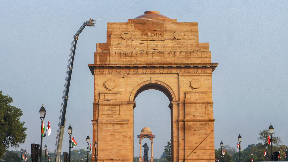 Delhi witnessed a mild earthquake on Thursday (July 10). A 4.4-magnitude quake struck the region, prompting panic from the locals. Representational image/PTI Delhi witnessed a mild earthquake on Thursday (July 10). A 4.4-magnitude quake struck the region, prompting panic from the locals. Representational image/PTI
