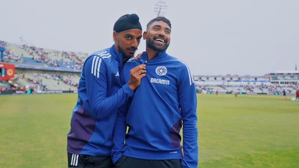 WATCH - Arshdeep Singh playfully mocks Siraj over his famous 'I only believe on Jassi bhai' comment – Firstpost