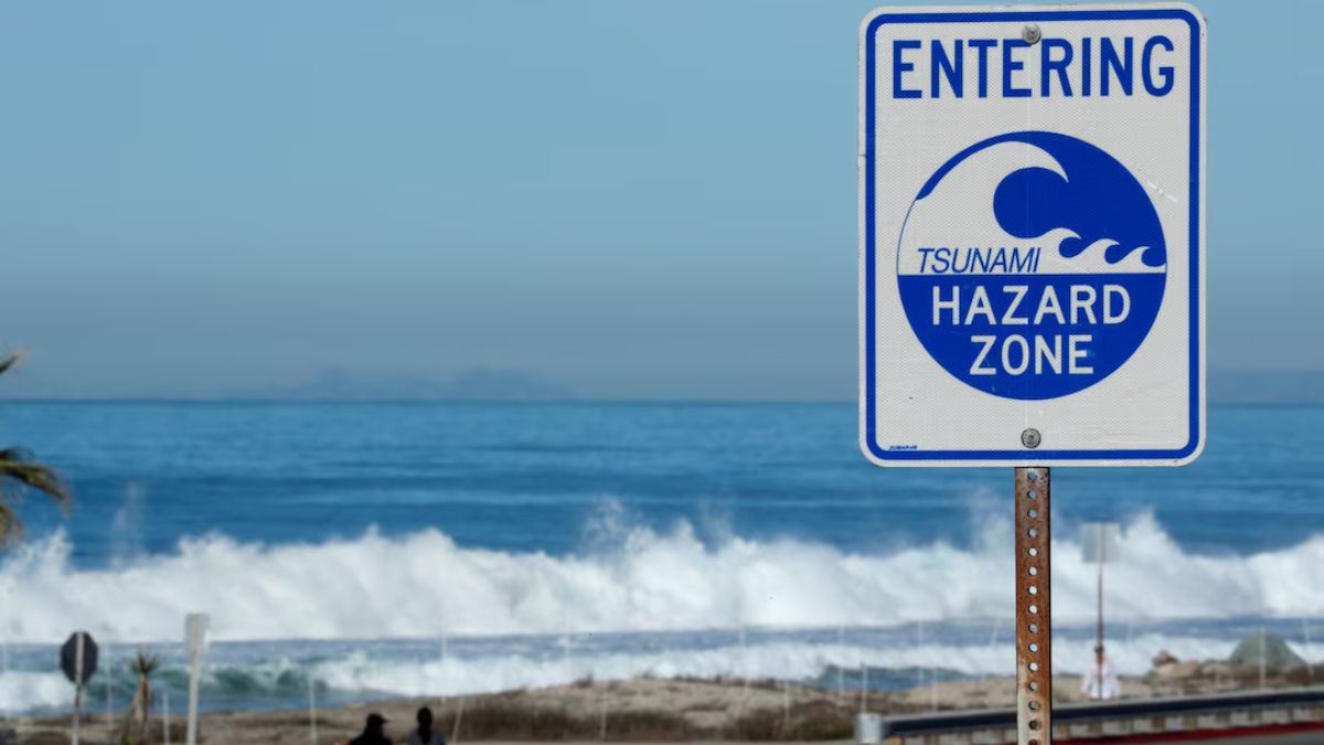 Tsunami warning japan Tsunami warning japan