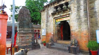 Gateway of the main shrine of the Baghnath Temple