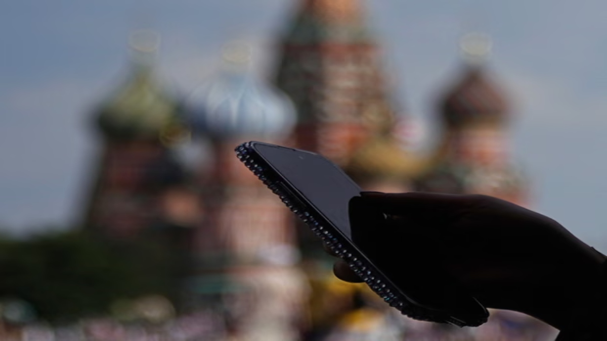 Moscow accuses WhatsApp and Telegram of failing to share information in fraud and terrorism cases. AP Moscow accuses WhatsApp and Telegram of failing to share information in fraud and terrorism cases. AP