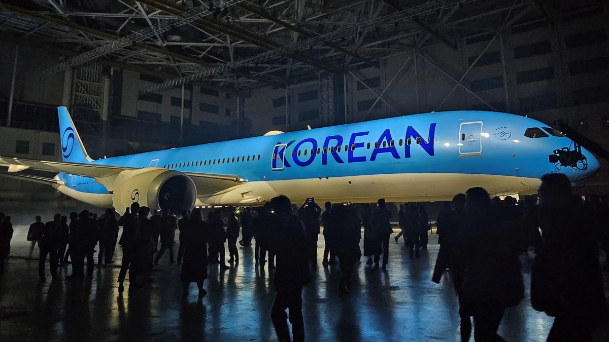 As Trump meets Lee, Boeing lands Korean Air’s biggest order of 103 jets