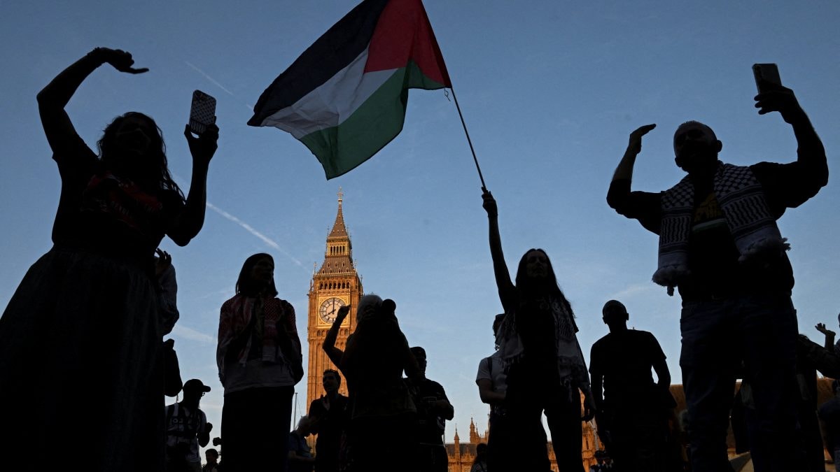 London march demands immediate release of Gaza hostages amid rising tensions