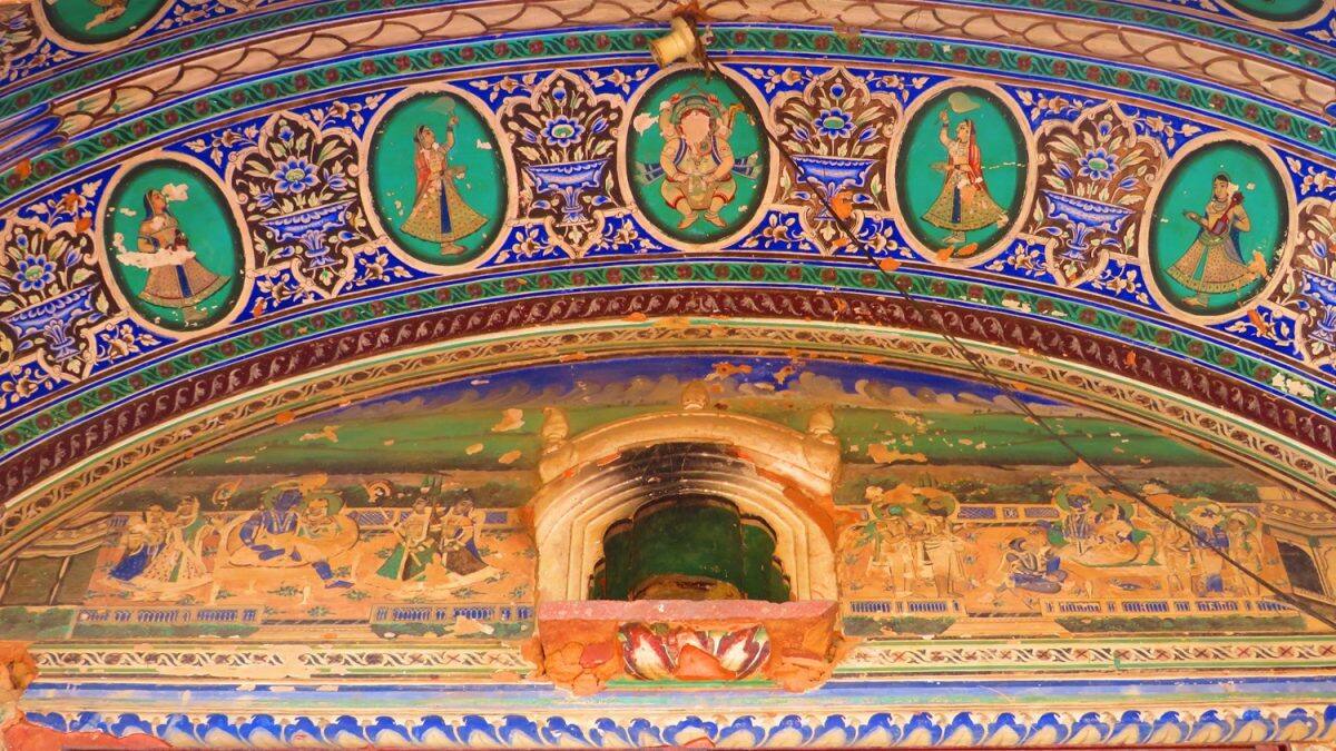 Vrindavan's Historic Temples: A Look into the Past