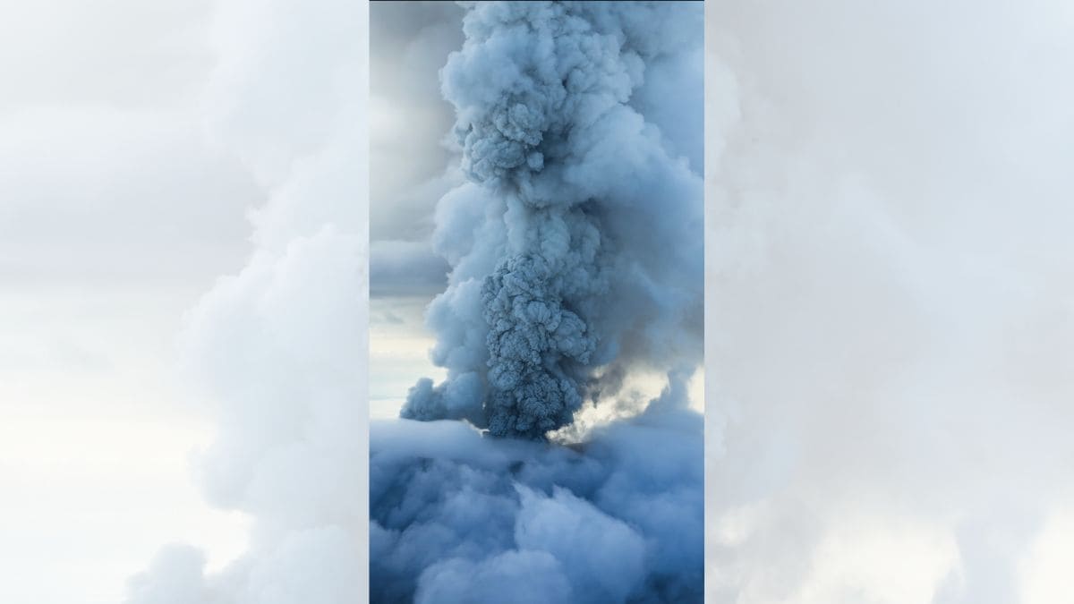Volcano erupts in Russia’s Kamchatka Peninsula for first time in centuries