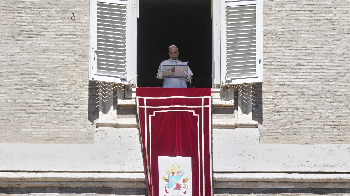 <div>'Pandemic of arms’: US-born Pope Leo XIV calls to end ‘logic of weapons’ after Minnesota school shooting</div>