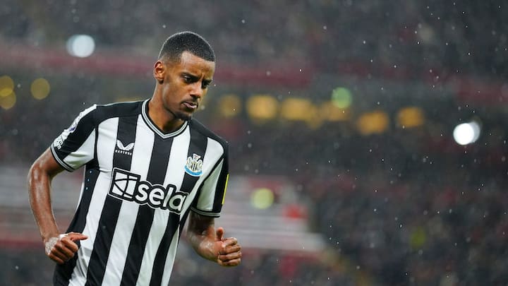 Eddie Howe makes huge Alexander Isak statement as Liverpool reportedly ready second offer