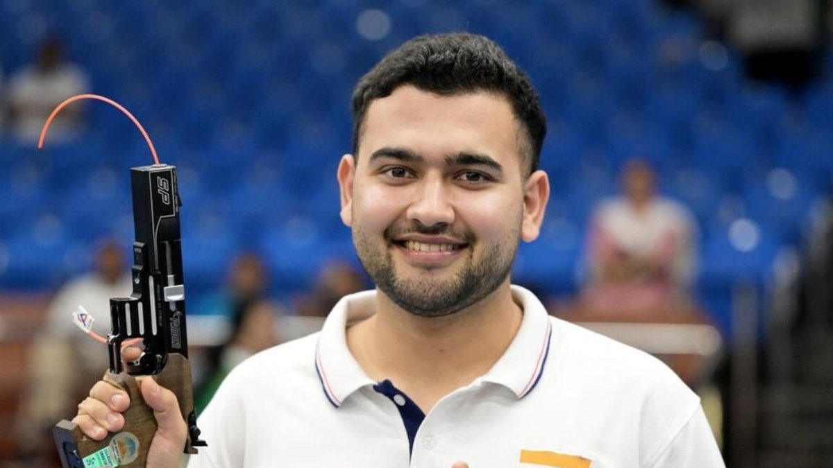 Anish Bhanwala wins silver in rapid fire pistol at Asian Shooting Championships 2025 Anish Bhanwala wins silver in rapid fire pistol at Asian Shooting Championships 2025