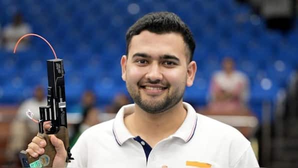 Anish Bhanwala wins silver in rapid fire pistol at Asian Shooting Championships 2025