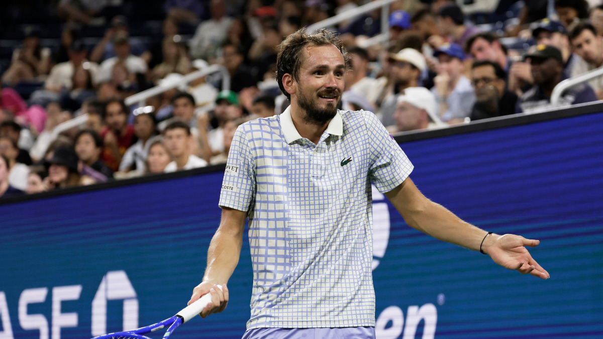 Daniil Medvedev cops massive fine after on-court meltdown in US Open first-round loss against Benjamin Bonzi Daniil Medvedev cops massive fine after on-court meltdown in US Open first-round loss against Benjamin Bonzi