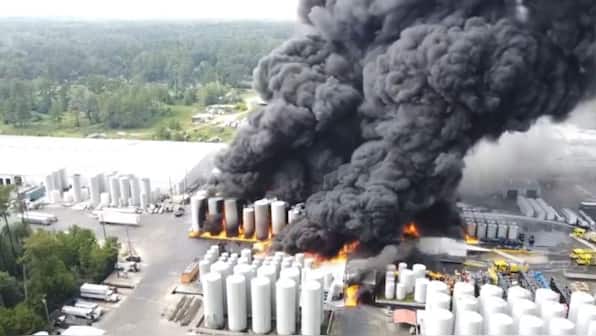 WATCH | Explosion rocks auto-supply company in Roseland Louisiana, prompting evacuation