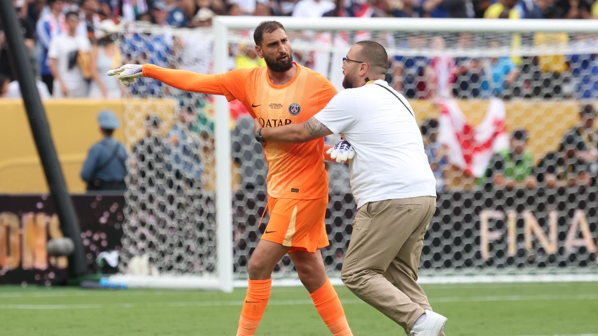 Gianluigi Donnarumma set to spark bidding war between two Premier League clubs as PSG exit looms Gianluigi Donnarumma set to spark bidding war between two Premier League clubs as PSG exit looms