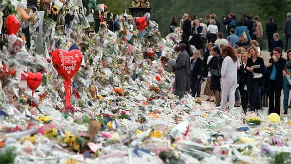 History Today: When Princess Diana died in a tragic crash and left the world in tears