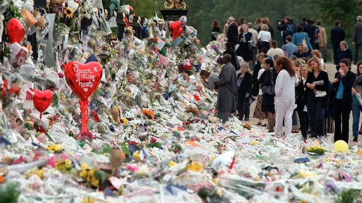 History Today: When Princess Diana died in a tragic crash and left the world in tears