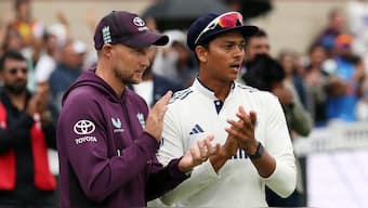 Joe Root was in demand as Indian batter queued up to learn the tricks of his success. Image: Reuters
