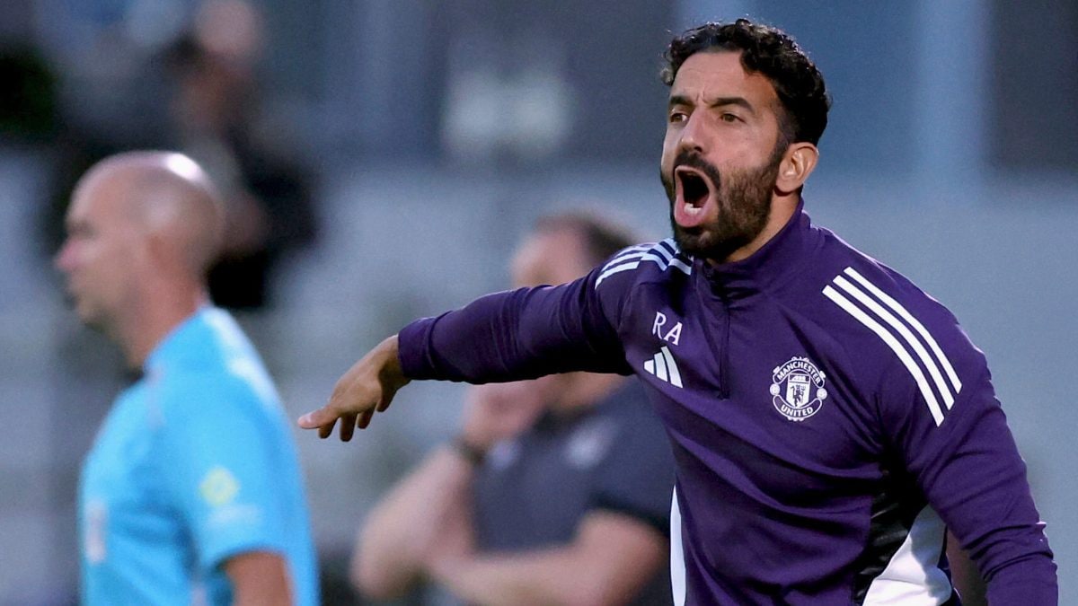 <div>Man United dressing room questions Amorim's tactics as manager gets ready for showdown talks: Report</div>