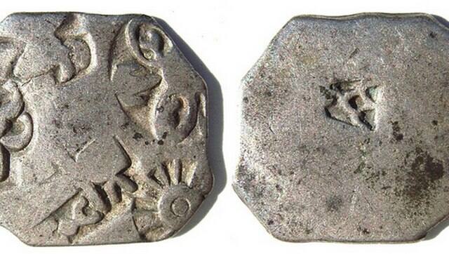 Chanakya, in his famed Arthashastra, mentions how the Mauryas under the great Emperor Chandragupta Maurya minted coins like rupyarupa (silver). Wikimedia Commons