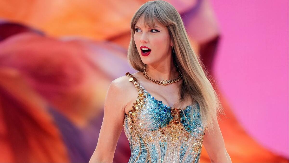 Taylor Swift Shares Album Details on 'New Heights' Podcast