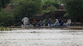 After India's flood warning, Pakistan evacuates 150,000 people from Punjab province