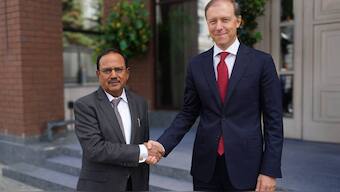 Russia’s First Deputy Prime Minister Denis Manturov held a meeting with #India’s National Security Advisor Ajit Kumar Doval.
