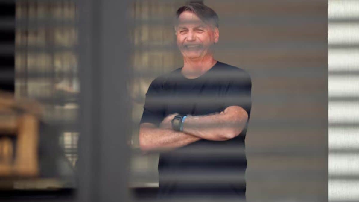<div>Brazil's ex-President Bolsonaro's supporters took to streets ahead of coup verdict</div>