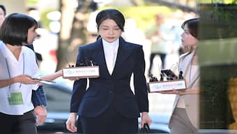 South Korea's former first lady Kim Keon Hee, wife of impeached former president Yoon Suk Yeol, arrives at a court to attend a hearing to review her arrest warrant requested by special prosecutors at the Seoul Central District Court, in Seoul, South Korea on Tuesday. Reuters