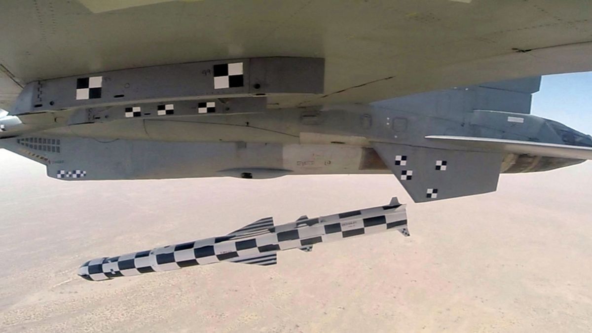 This handout photograph released by the Indian Air Force on May 22, 2019 and taken at an undisclosed location in 2017 shows a BrahMos air to surface cruise missile being launched from a Sukhoi Su-30MKI fighter aircraft. File Photo/Handout/Indian Air Force/AFP This handout photograph released by the Indian Air Force on May 22, 2019 and taken at an undisclosed location in 2017 shows a BrahMos air to surface cruise missile being launched from a Sukhoi Su-30MKI fighter aircraft. File Photo/Handout/Indian Air Force/AFP