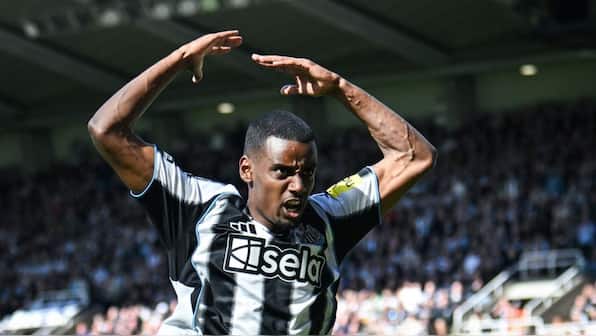 Liverpool reportedly suffer fresh jolt in pursuit of Alexander Isak as Newcastle sustain transfer setback
