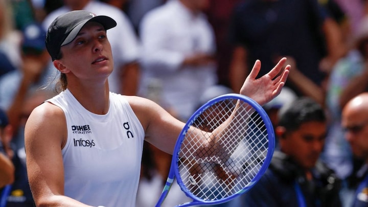 'Did you think about...': Swiatek left baffled as US Open journalist storms out after asking bizarre question 'Did you think about...': Swiatek left baffled as US Open journalist storms out after asking bizarre question