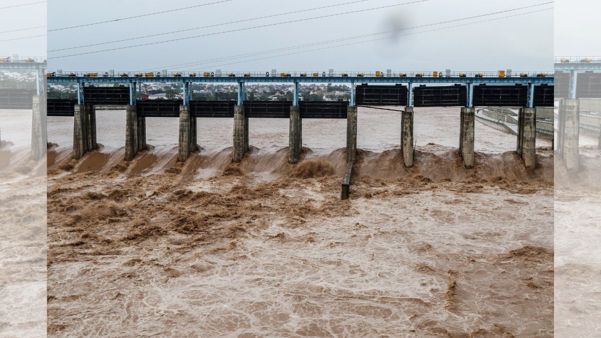38 people were killed after heavy rainfall triggered landslides along the Vaishno Devi shrine route in Trikuta Hills. X/@airnewsalerts 38 people were killed after heavy rainfall triggered landslides along the Vaishno Devi shrine route in Trikuta Hills. X/@airnewsalerts
